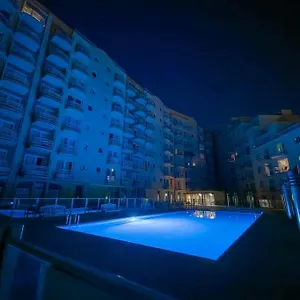  Appartement Cozy With Pool Close To The Sea